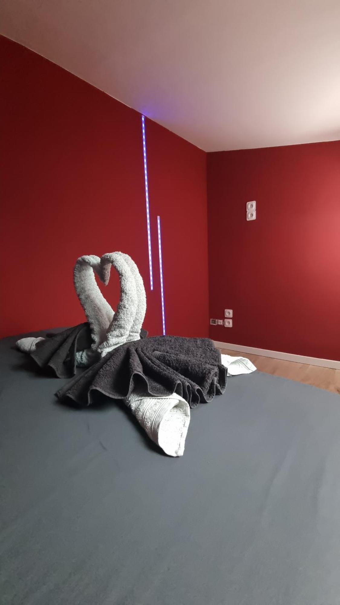 Appartement Romantique Climatise Belorizon - 30 Min De La Mer Pignans Esterno foto